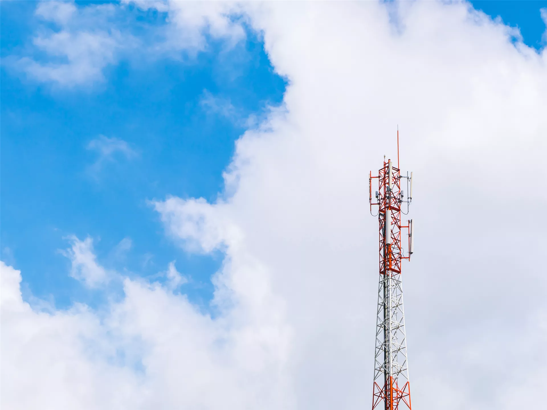 Gsm Baz İstasyonları Enerji Nakil Hatlar