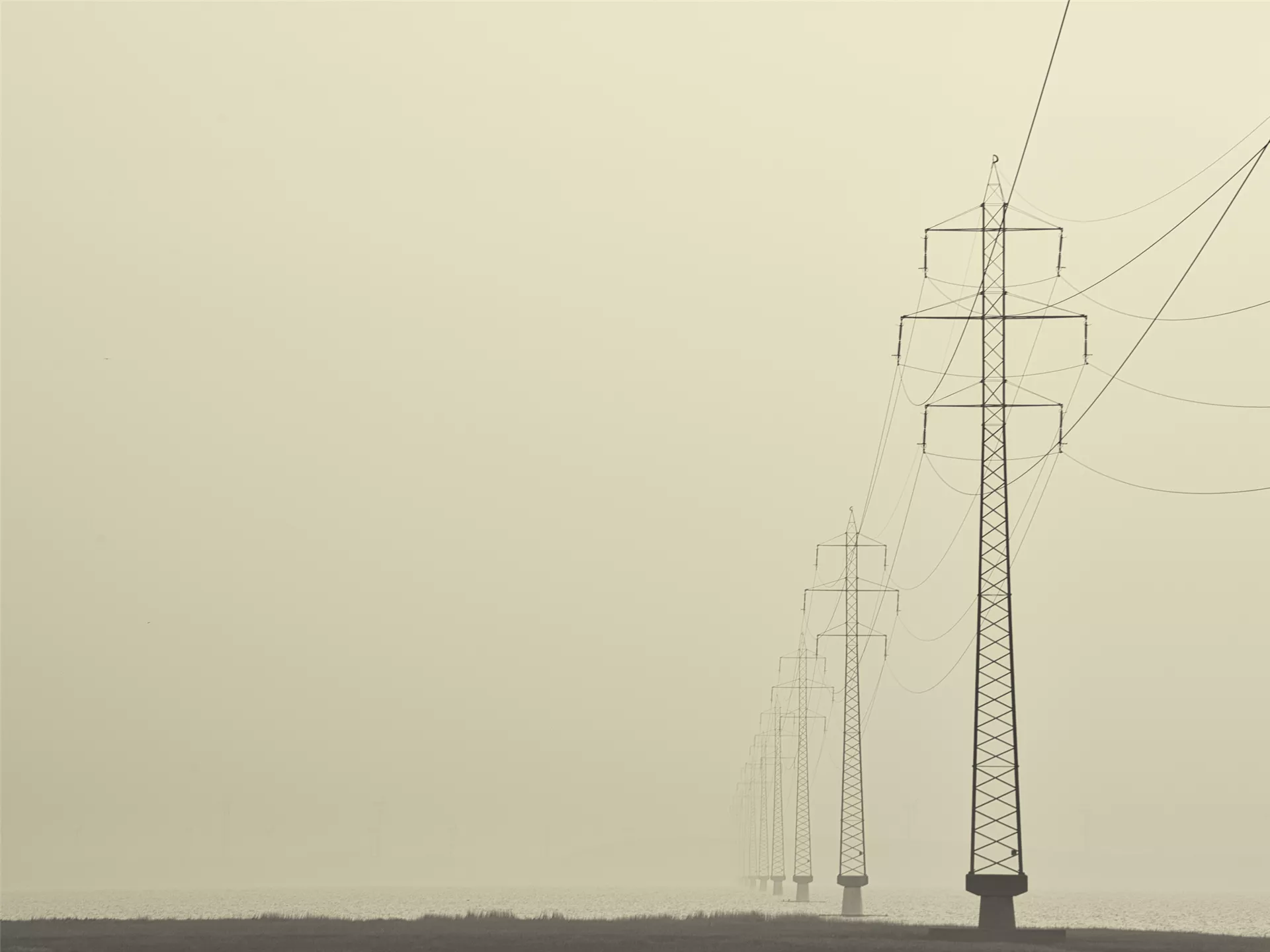 Enerji İletim Ve Dağıtım Hatları